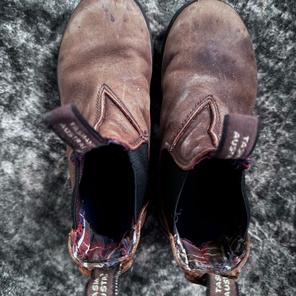 Blundstone Brown Leather Boots Elastic Side Panels